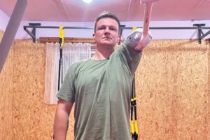 Світлина. Життя після ампутації. Як українські ветерани відновлюються після втрати кінцівки: історія Олексія Дернова. Реабілітація, протез, поранення, військовий, MCOP, Олексій Дернов