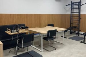 Світлина. У поліклініці Чернівців відкрили оновлене відділення реабілітації. Реабілітація, інвалідність, пацієнт, Чернівці, відділення реабілітації, поліклініка