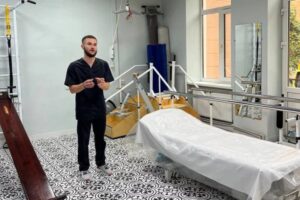 Світлина. У поліклініці Чернівців відкрили оновлене відділення реабілітації. Реабілітація, інвалідність, пацієнт, Чернівці, відділення реабілітації, поліклініка