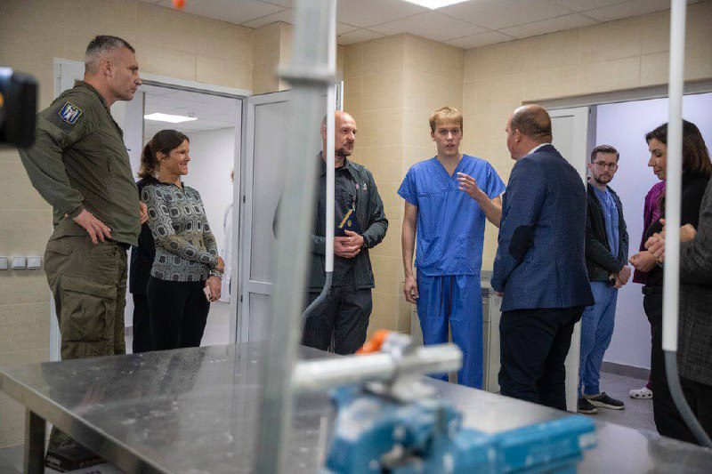 Кличко розповів, де в Києві поранені військові та цивільні можуть отримати сучасні протези. віталій кличко, київ, проєкт human titans, протез, центр протезування