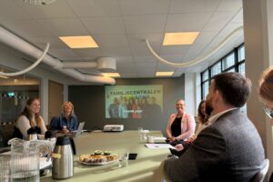 Світлина. Візит до Швеції: Україна переймає інклюзивні моделі підтримки дітей. Новини, інвалідність, підтримка, діти, співпраця, Швеція