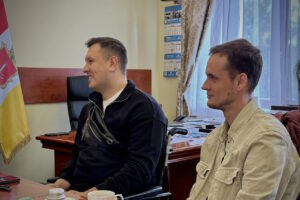 Світлина. Миколаїв переймає досвід Одеси у створенні безбар’єрних просторів. Безбар'єрність, інвалідність, Одеса, Миколаїв, пляж, досвід