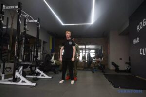 Миколаївський пауерліфтер з інвалідністю підняв 105 кг і встановив світовий рекорд