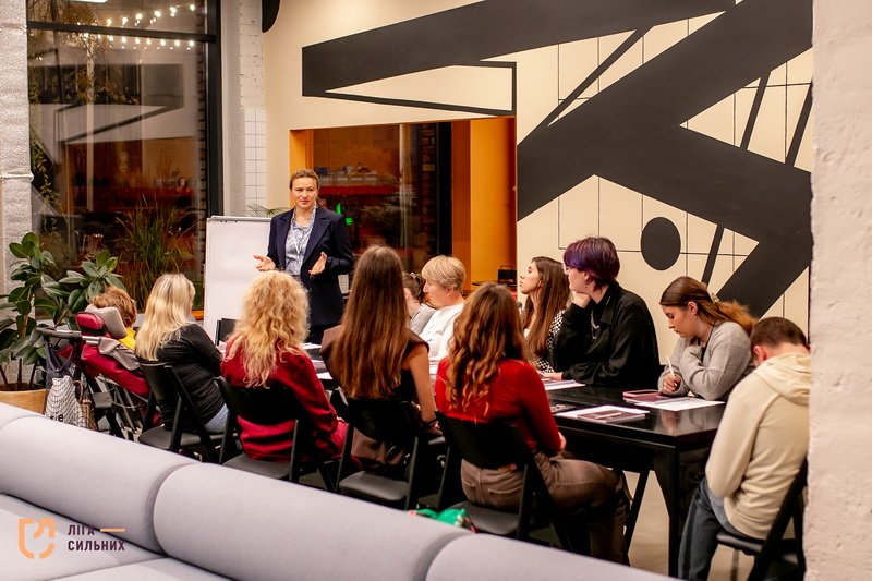 Об’єднатися, щоб робити зміни: в Івано-Франківську гуртують молодь з інвалідністю. івано-франківськ, інвалідність, гс ліга сильних, зустріч, молодь