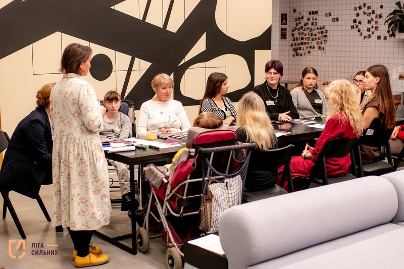 Об’єднатися, щоб робити зміни: в Івано-Франківську гуртують молодь з інвалідністю. івано-франківськ, інвалідність, гс ліга сильних, зустріч, молодь