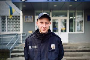 Світлина. Працевлаштування ветеранів: 22-річний боєць з бригади «Лють» Дмитро Киричук нині продовжує службу в поліції Волині. Робота, протез, ветеран, працевлаштування, поліція, Дмитро Киричук