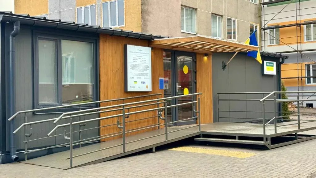 Мобільний реабілітаційний модуль запрацював у Сарнах (ФОТО). ветеран, допомога, лікарня, мобільний реабілітаційний модуль, сарни