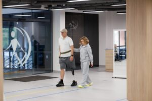 Світлина. Як отримати безоплатне протезування від американського лідера у Києві?. Реабілітація, протез, протезування, Київ, відновлення, MCOP