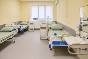 Світлина. Микола Калашник: У Бориспільській багатопрофільній лікарні завершено створення нового стаціонарного реабілітаційного відділення. Реабілітація, інвалідність, лікарня, відновлення, реабілітаційне відділення, Бориспіль