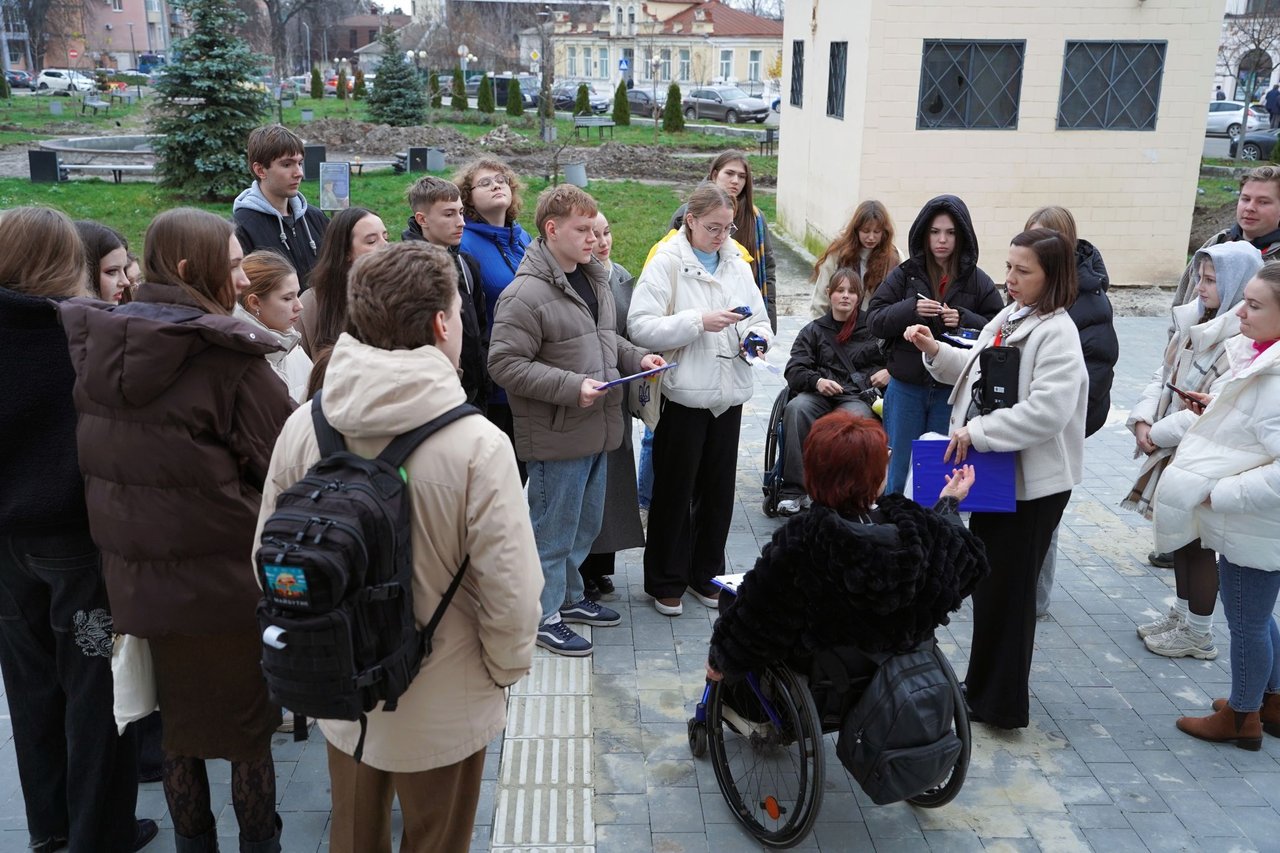 «Рух без бар’єрів» – дайджест новин. безбарʼєрний маршрут, доступність, облаштування, проєкт рух без барʼєрів, тестування