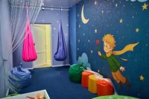 Світлина. Третій інклюзивно-ресурсний центр почав роботу в Харкові. Навчання, допомога, особливими освітніми потребами, Харків, інклюзивно-ресурсний центр, підопічний