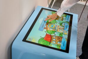 Світлина. Третій інклюзивно-ресурсний центр почав роботу в Харкові. Навчання, допомога, особливими освітніми потребами, Харків, інклюзивно-ресурсний центр, підопічний