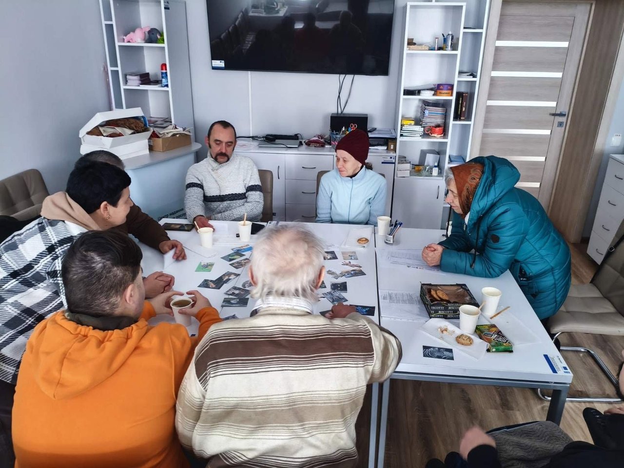 У Хотині запрацювала група взаємопідтримки для людей з інвалідністю (ФОТО). інвалідність, адаптація, група взаємопідтримки, зустріч, хотин