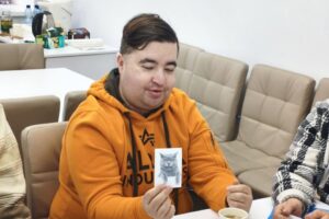 Світлина. У Хотині запрацювала група взаємопідтримки для людей з інвалідністю. Новини, інвалідність, зустріч, адаптація, Хотин, група взаємопідтримки