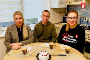 Світлина. Оборонець Маріуполя Антон Фіцай отримав квартиру за програмою «Вдома». Новини, Мариуполь, квартира, оборонець, ГО Серце Азовсталі, Антон Фіцай