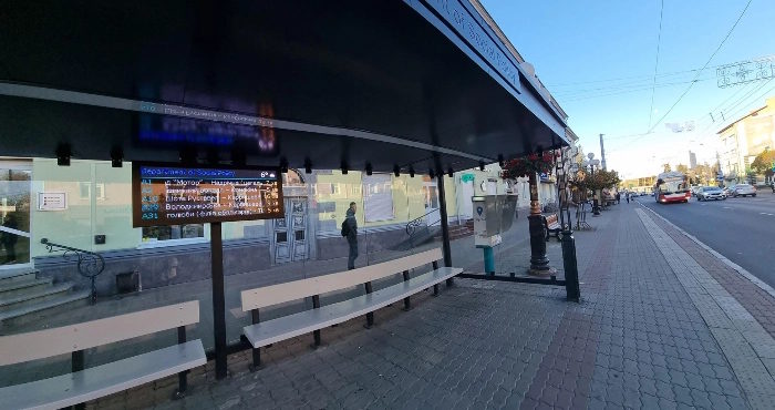 У Луцьку лише 53 зупинки транспорту повністю адаптовані для людей з інвалідністю. інвалідність, вади зору, звіт, зупинка громадського транспорту, луцьк