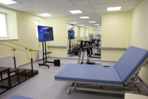 Світлина. Нове реабілітаційне відділення розпочало роботу на Хмельниччині. Реабілітація, пацієнт, лікарня, Хмельниччина, реабілітаційне відділення, відкриття