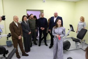 Світлина. Нове реабілітаційне відділення розпочало роботу на Хмельниччині. Реабілітація, пацієнт, лікарня, Хмельниччина, реабілітаційне відділення, відкриття