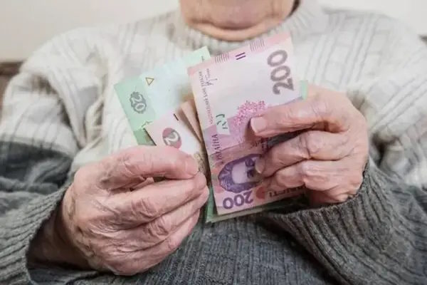 У ПФУ пояснили, як маломобільним людям швидко поновити пенсію після призупинення виплат. ідентифікація, інвалідність, пенсія, призупинення, пфу