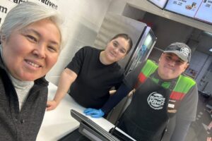 У Казахстані звільнили російських менеджерів, які цькували аутиста