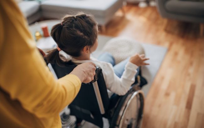 Нові виплати, асистент для родин та денні центри: які зміни готують для сімей із дітьми з інвалідністю (ВІДЕО). інвалідність, виплати, діти, данило гетманцев, сім’я