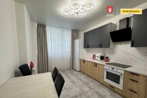 Світлина. Нацгвардієць, важко поранений під час оборони Маріуполя, отримав власну квартиру від «Серця Азовсталі» Ріната Ахметова. Новини, Мариуполь, квартира, нацгвардієць, оборона, Олександр Мартинович