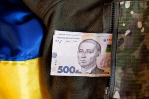 Військові-пенсіонери отримуватимуть пенсії з інвалідності довічно – законопроєкт