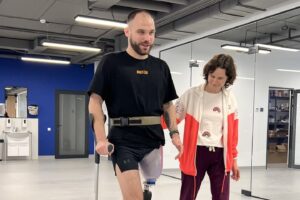 Світлина. Чотири роки повномасштабної війни. Чотири роки роботи: як Future for Ukraine будує систему допомоги українцям. Новини, допомога, протезування, підтримка, Фонд, Future for Ukraine