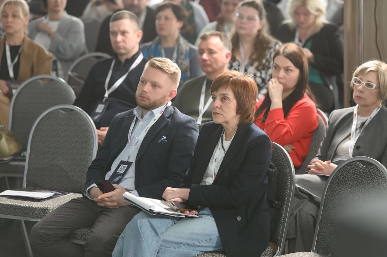 Команда НСЗУ на форумі «Реабілітаційна допомога в межах Програми медичних гарантій – 2026». доступність, нсзу, пацієнт, послуга, форум