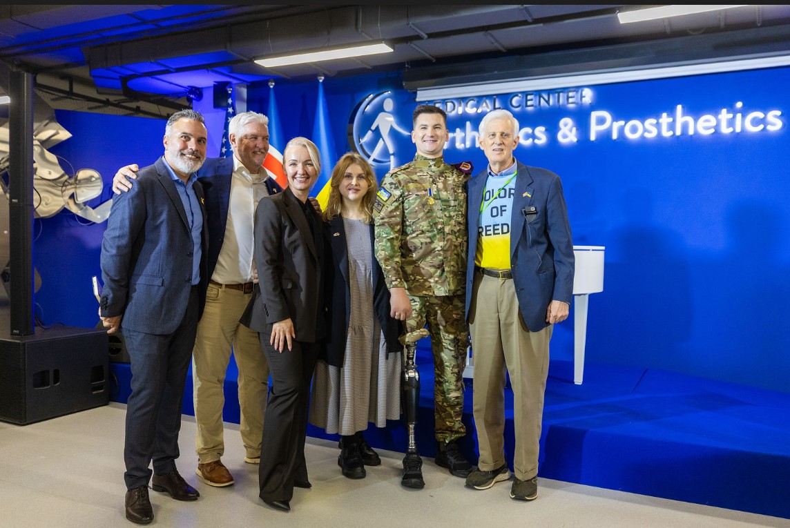 Чотири роки повномасштабної війни. Чотири роки роботи: як Future for Ukraine будує систему допомоги українцям. future for ukraine, допомога, підтримка, протезування, фонд