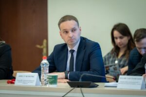 Світлина. У МОЗ обговорили розвиток мережі протезних клінік у медзакладах України. Реабілітація, протезування, нарада, розвиток, МОЗ, реформування