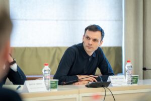 Світлина. У МОЗ обговорили розвиток мережі протезних клінік у медзакладах України. Реабілітація, протезування, нарада, розвиток, МОЗ, реформування